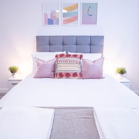Luxury Apartments Available Next To Train Station - The Wallgate Apartments Wigan - Free Parking 외부 사진