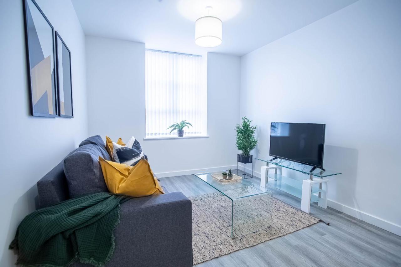 Luxury Apartments Available Next To Train Station - The Wallgate Apartments Wigan - Free Parking 외부 사진