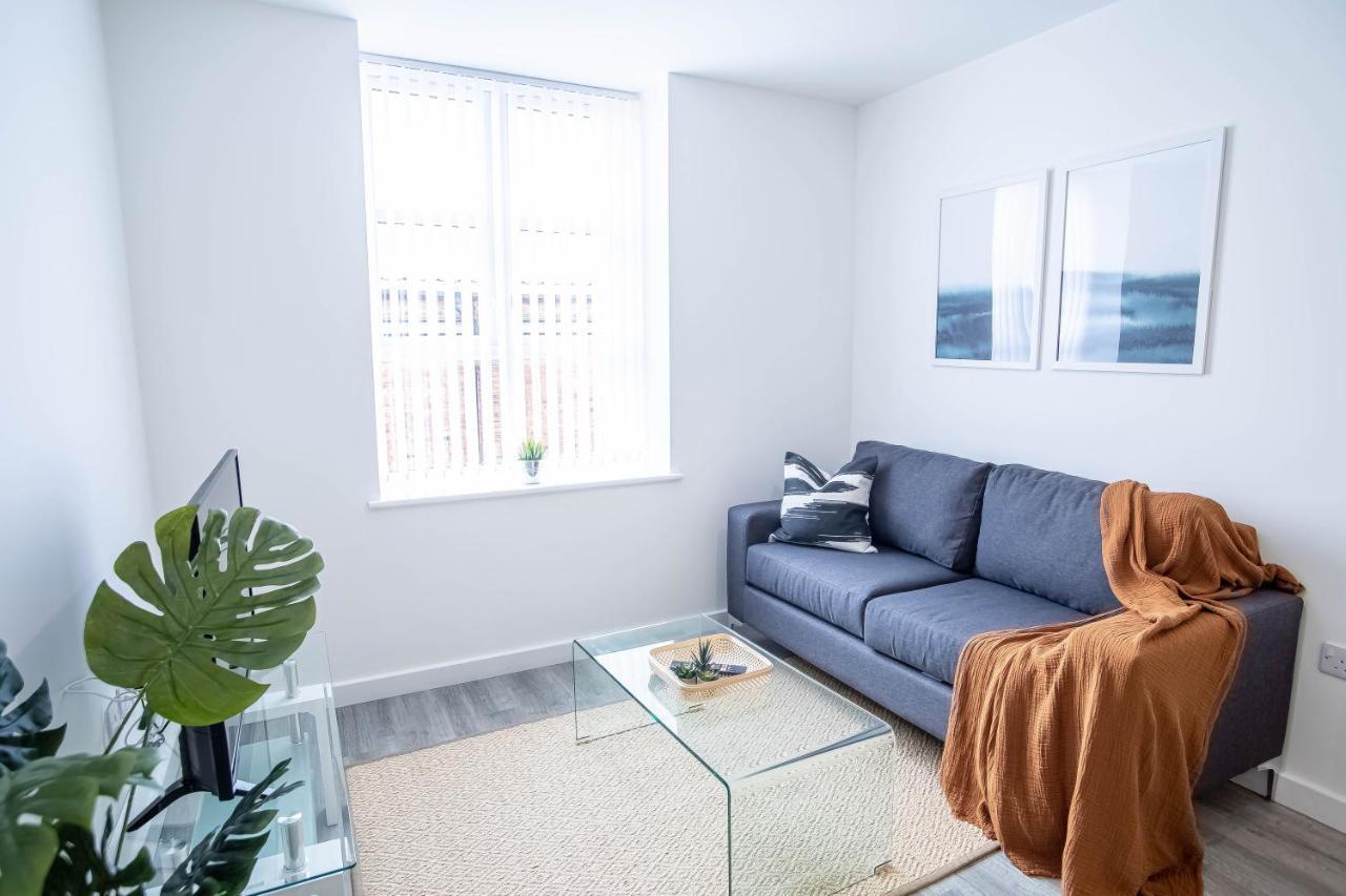 Luxury Apartments Available Next To Train Station - The Wallgate Apartments Wigan - Free Parking 외부 사진