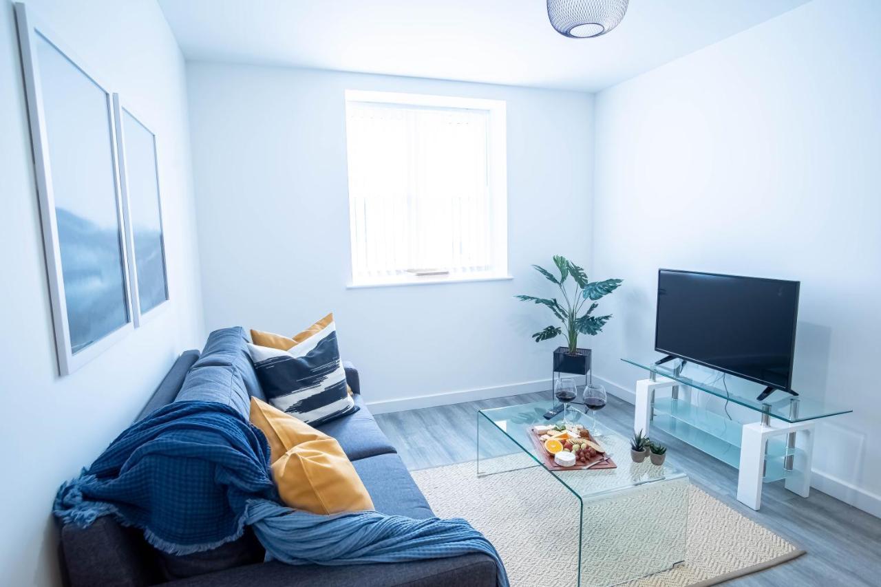 Luxury Apartments Available Next To Train Station - The Wallgate Apartments Wigan - Free Parking 외부 사진