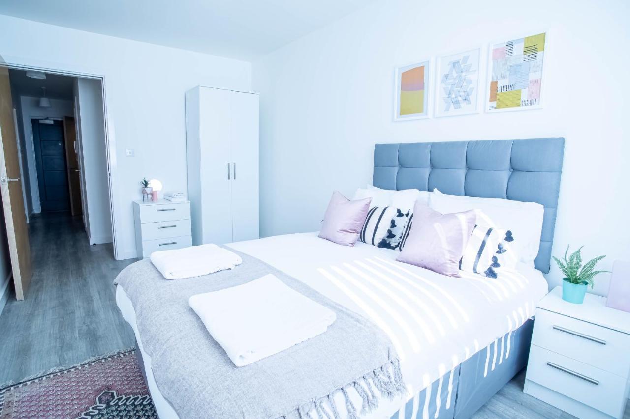 Luxury Apartments Available Next To Train Station - The Wallgate Apartments Wigan - Free Parking 외부 사진