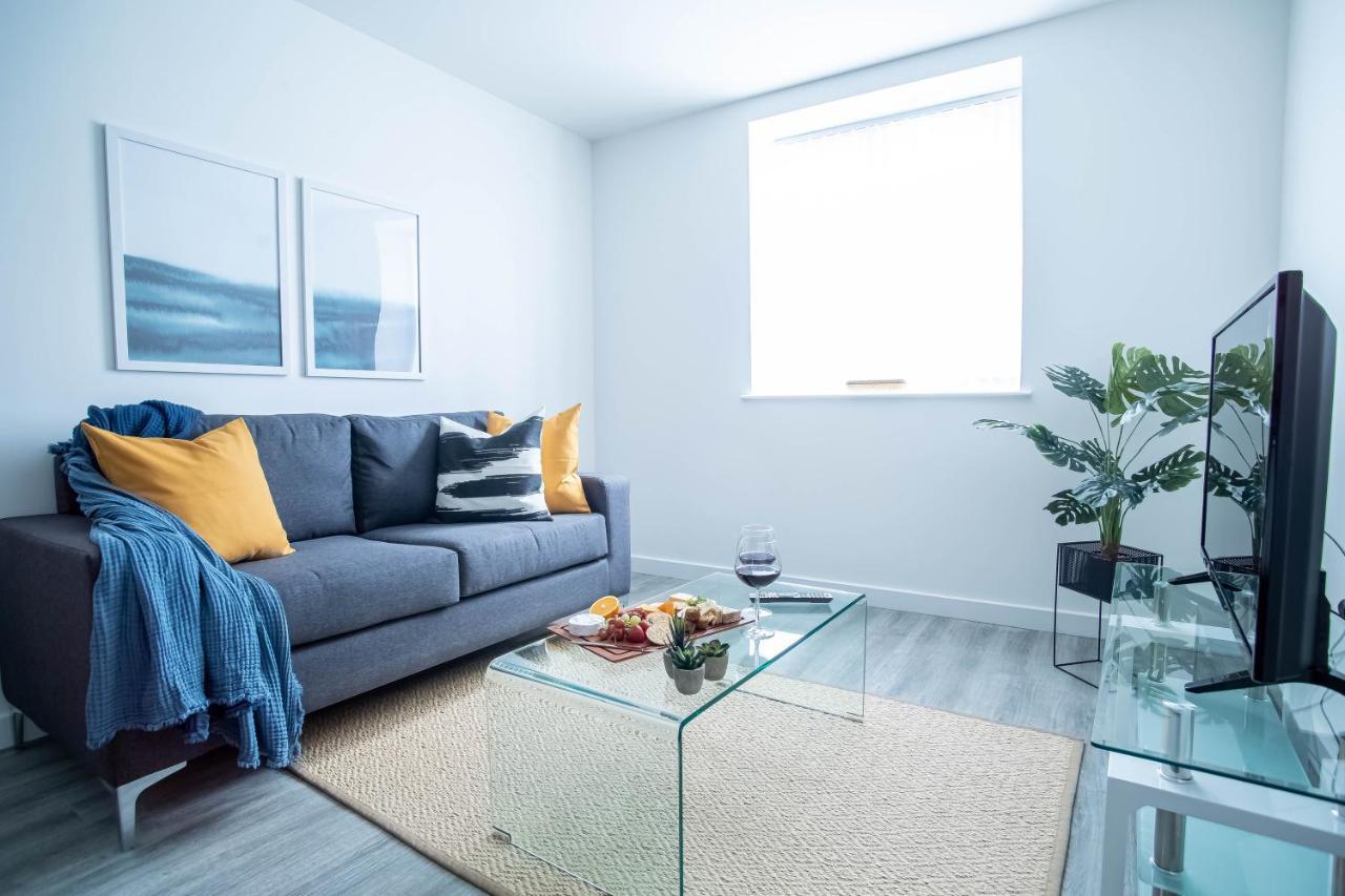 Luxury Apartments Available Next To Train Station - The Wallgate Apartments Wigan - Free Parking 외부 사진