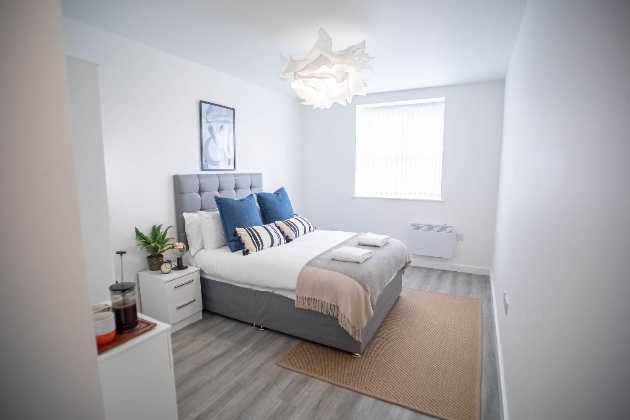 Luxury Apartments Available Next To Train Station - The Wallgate Apartments Wigan - Free Parking 외부 사진